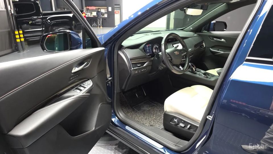 Cadillac XT4