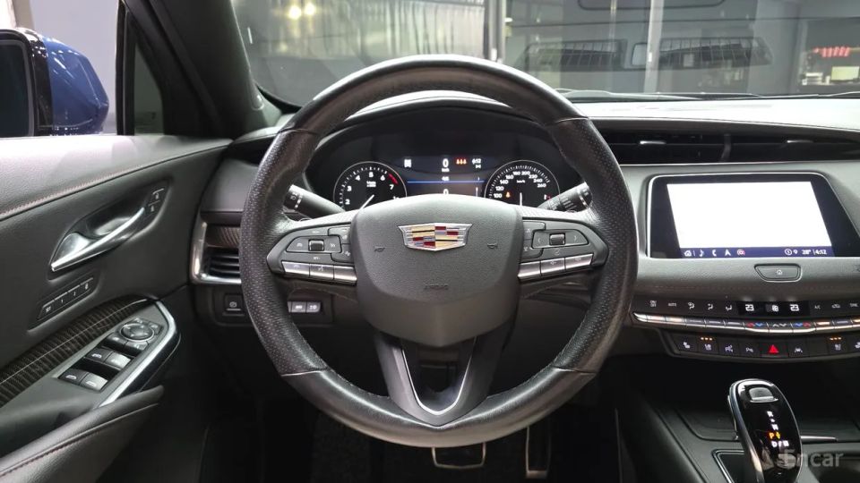Cadillac XT4