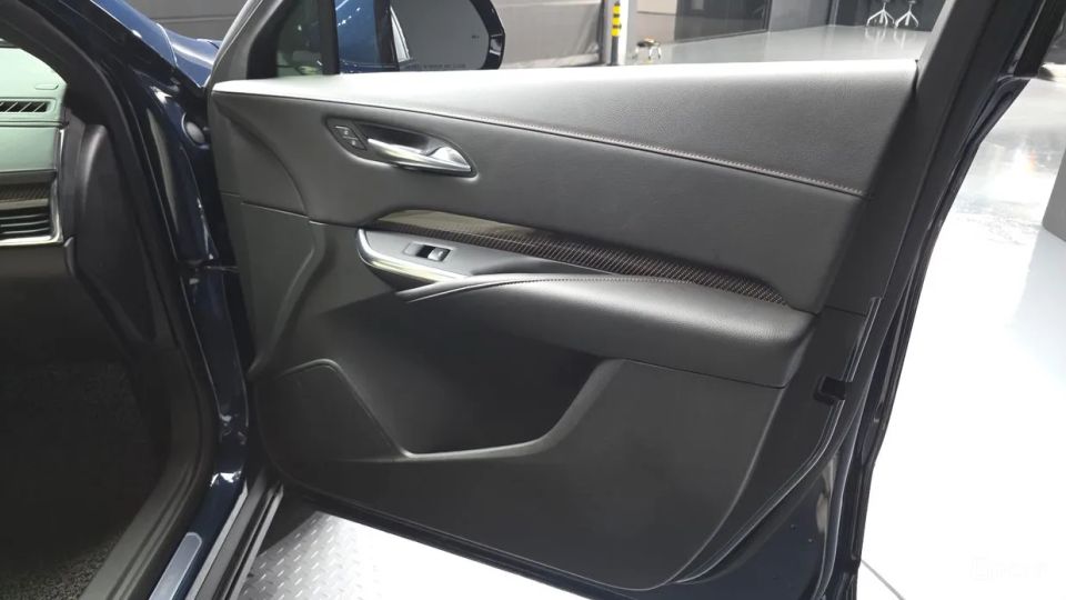 Cadillac XT4