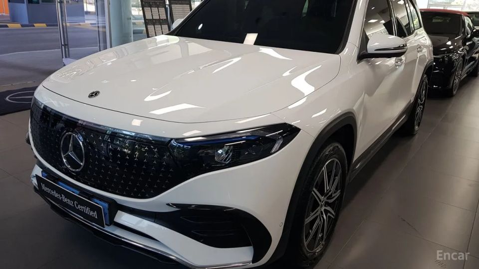 Mercedes-Benz EQB
