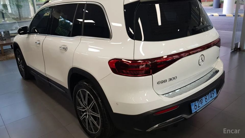Mercedes-Benz EQB