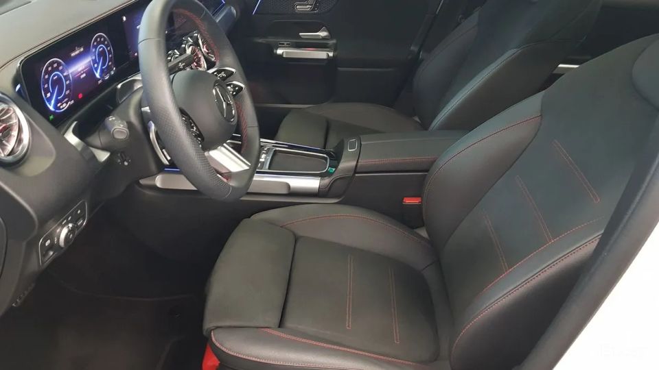 Mercedes-Benz EQB