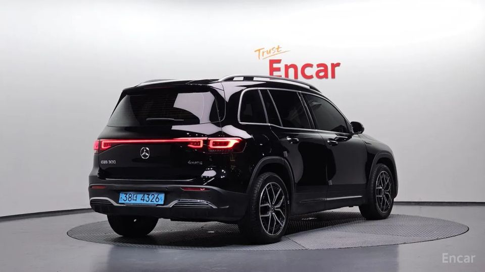 Mercedes-Benz EQB