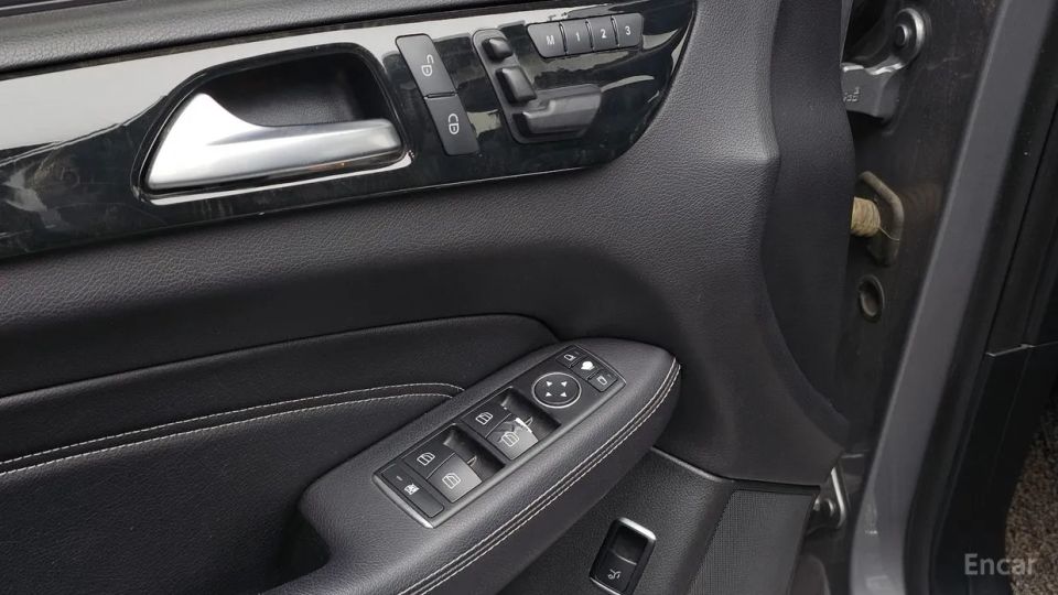 Mercedes-Benz M-class