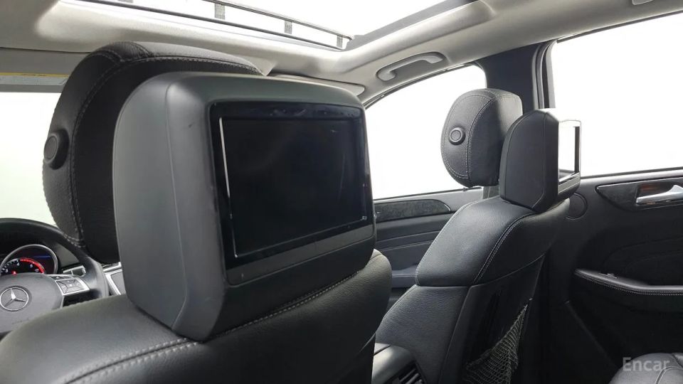 Mercedes-Benz M-class