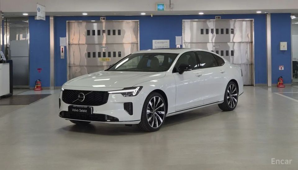 Volvo S90
