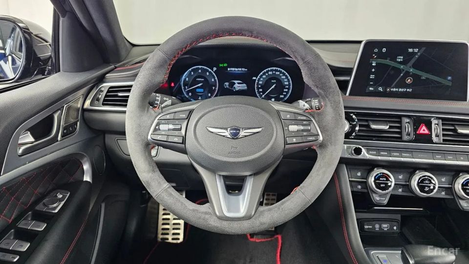 Genesis G70