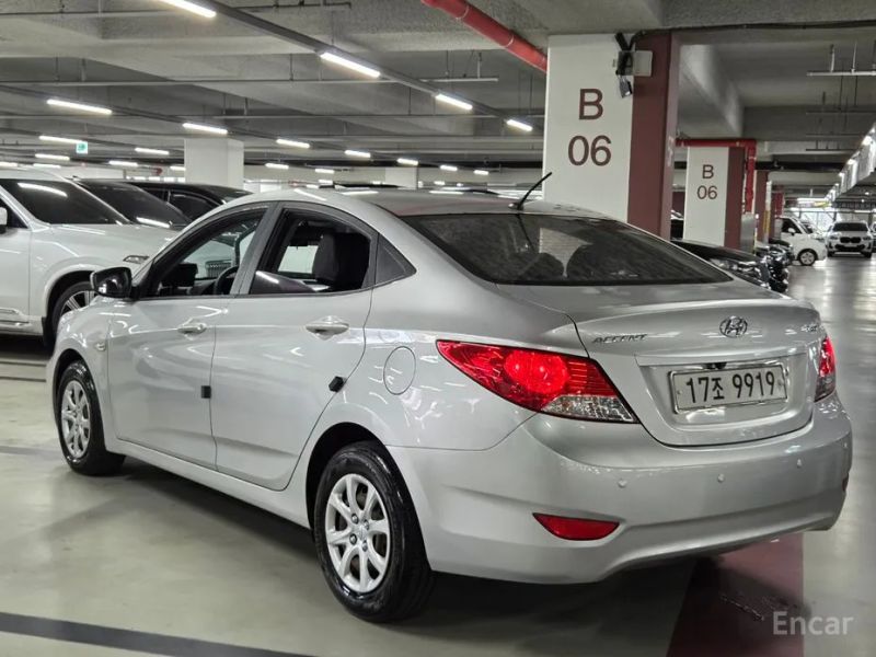 Hyundai Accent