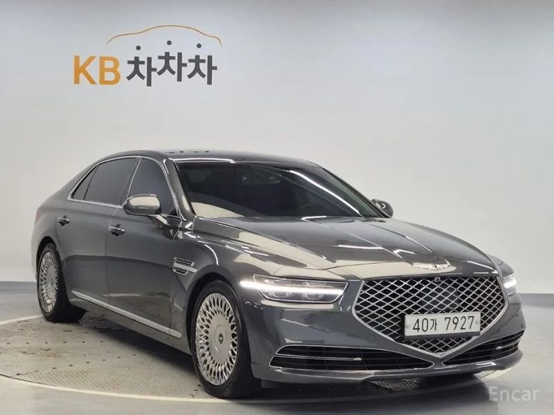 Genesis G90