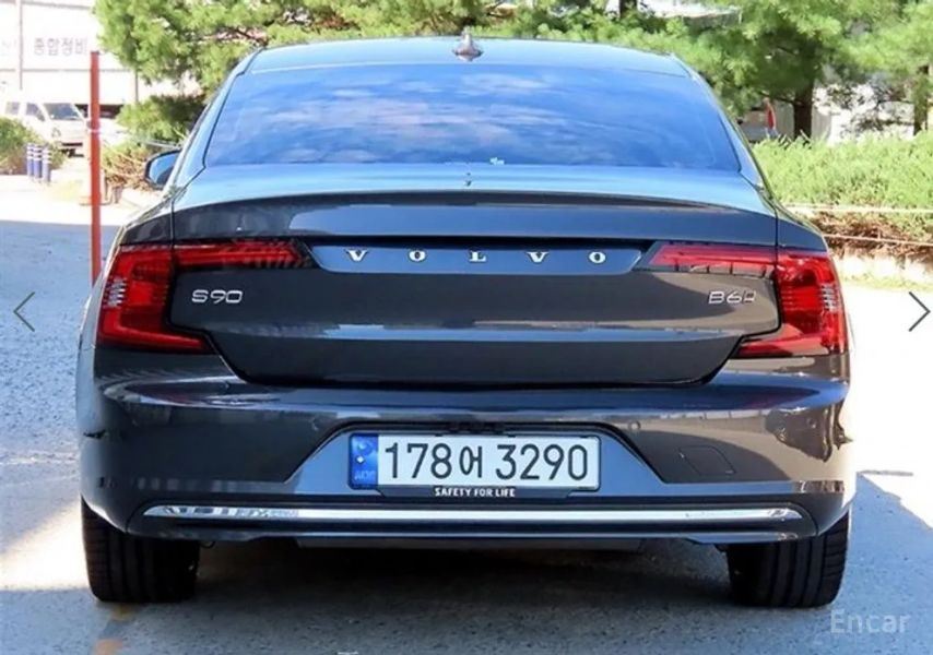 Volvo S90