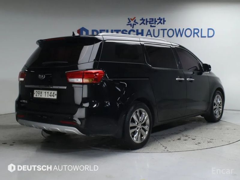 Kia Canival