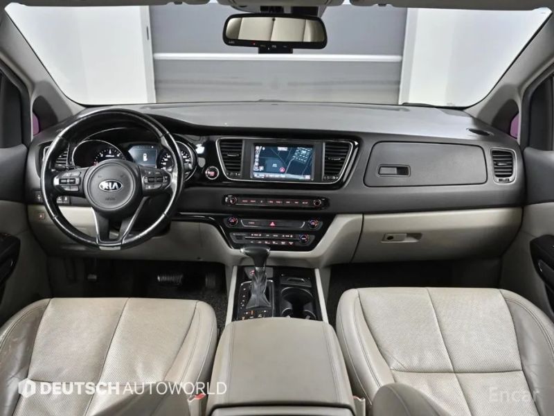 Kia Canival