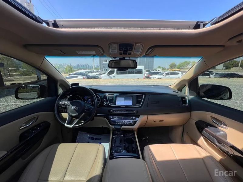 Kia Canival