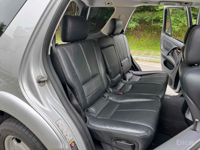 Mercedes-Benz M-class