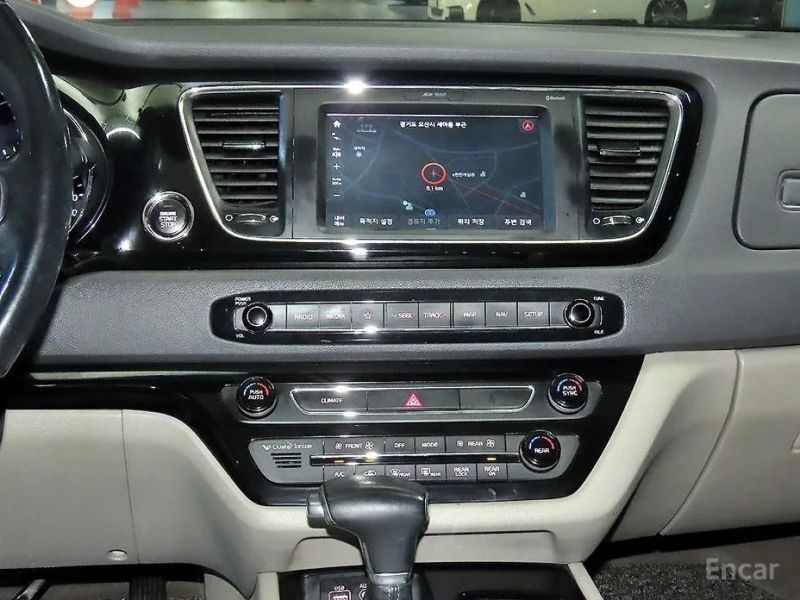 Kia Canival