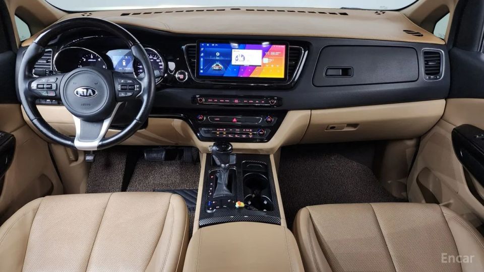 Kia Canival