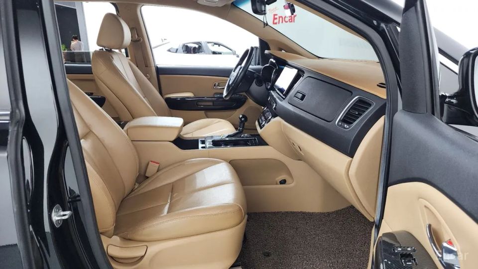 Kia Canival