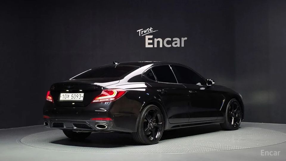 Genesis G70