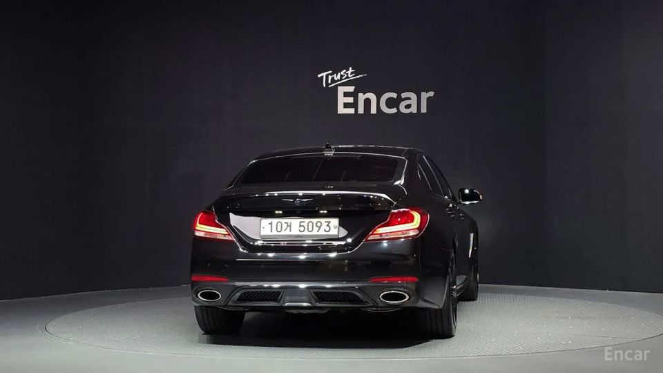 Genesis G70