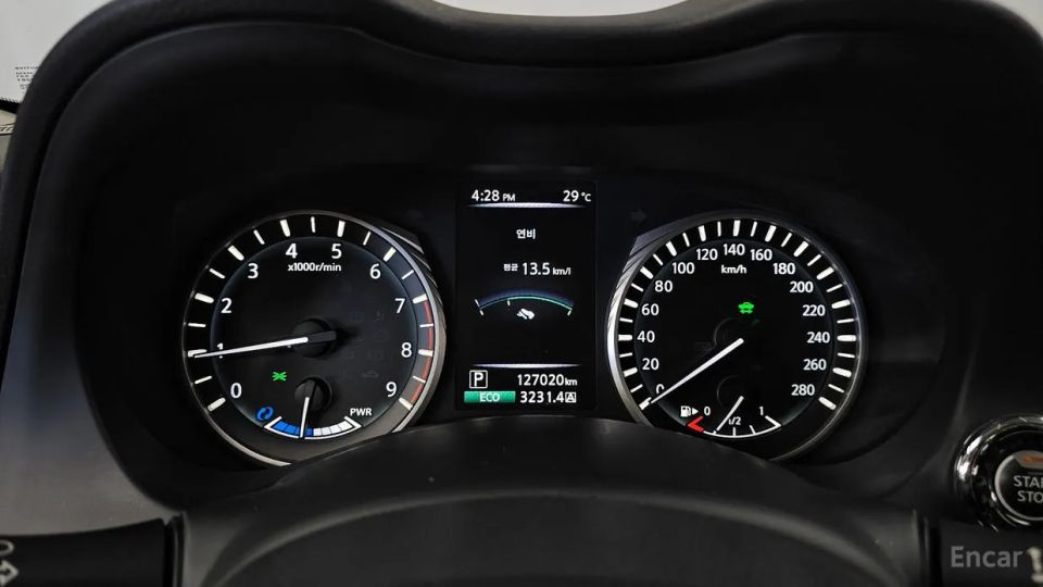 Infiniti Q50
