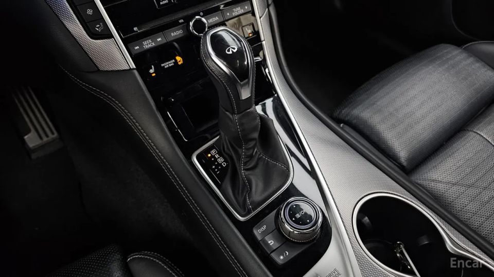 Infiniti Q50