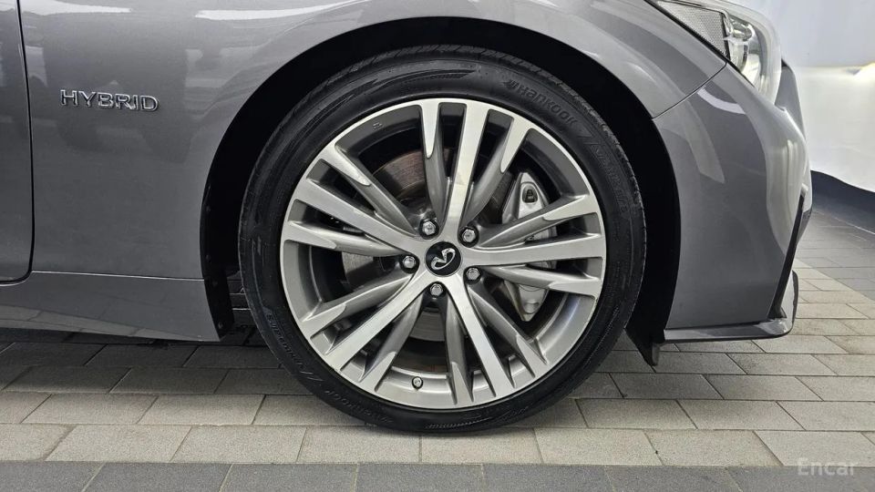 Infiniti Q50