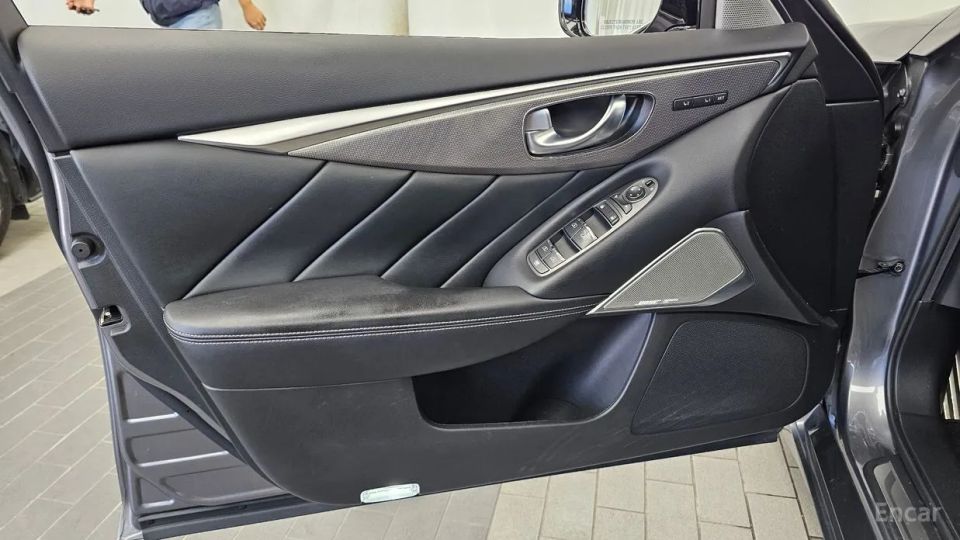Infiniti Q50