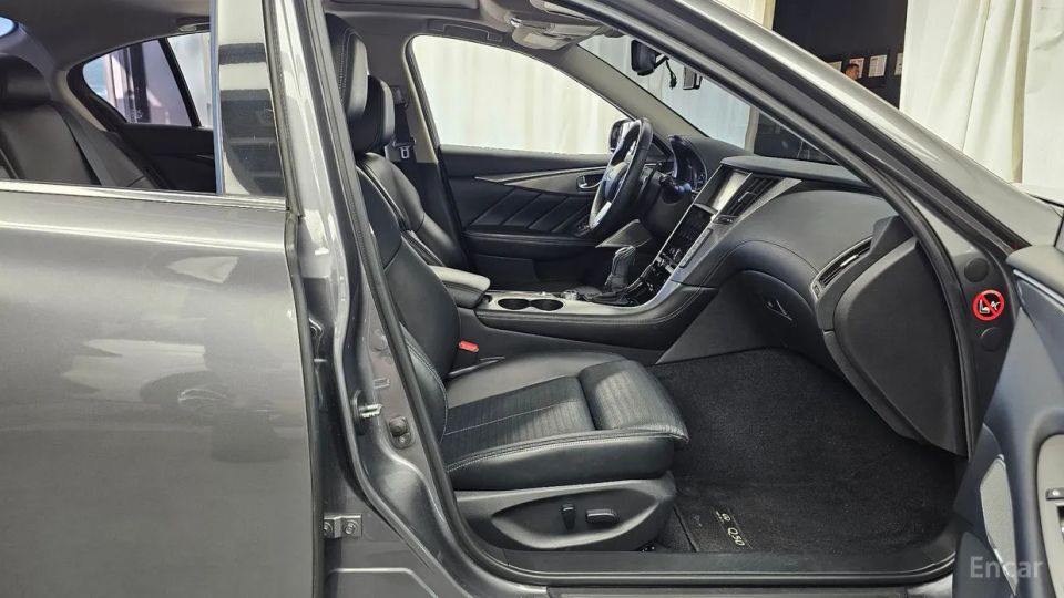 Infiniti Q50