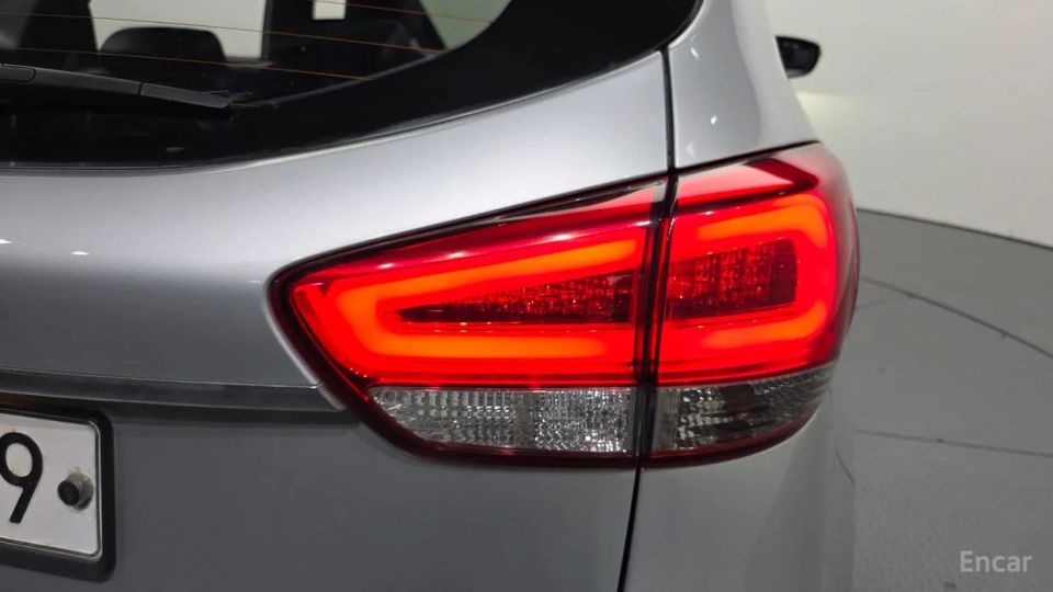 Kia Carens