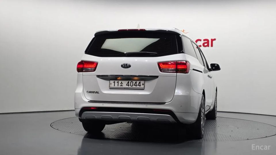 Kia Canival