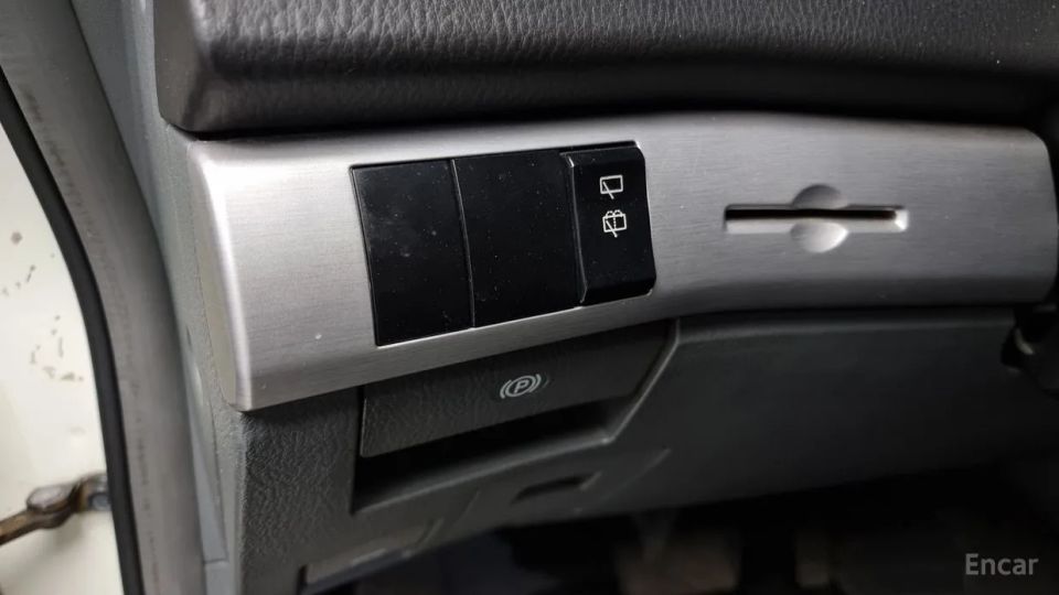 KG_Mobility_Ssangyong Rodius