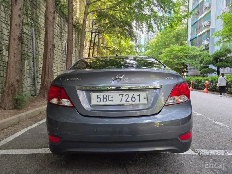 Hyundai Accent