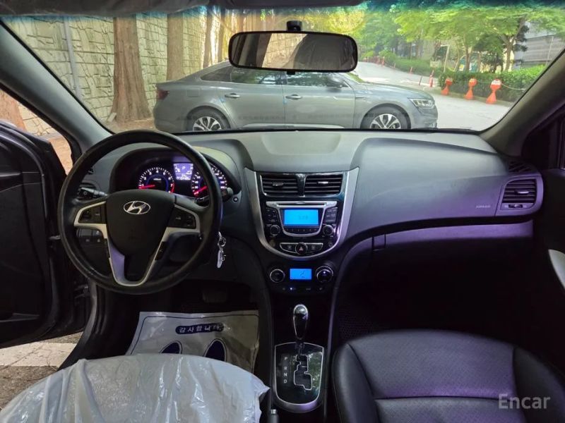 Hyundai Accent