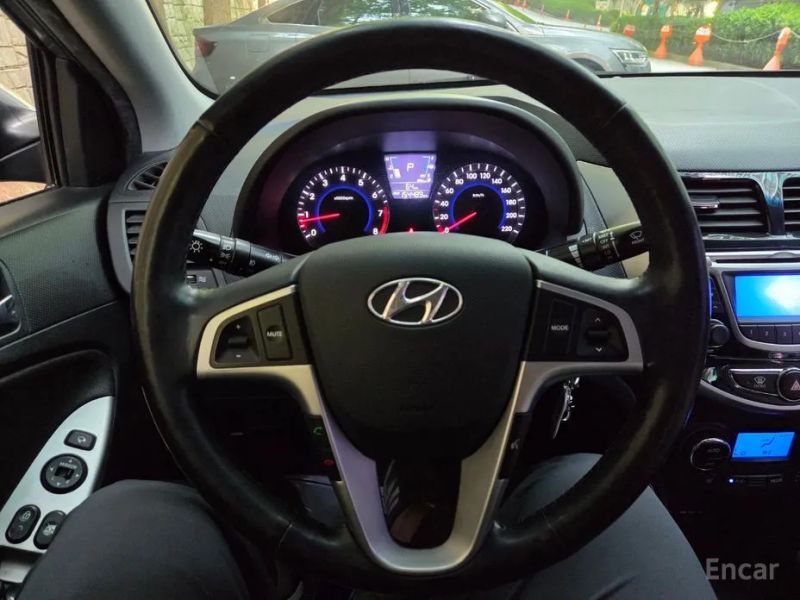 Hyundai Accent