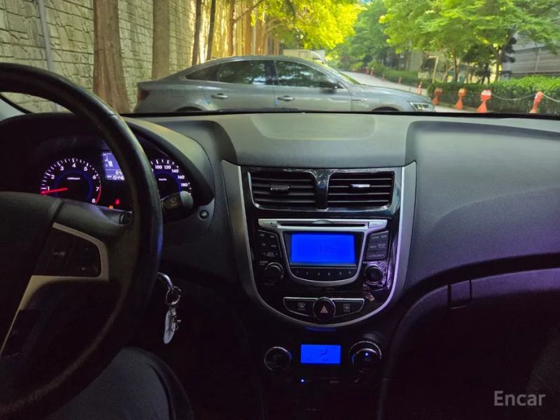 Hyundai Accent