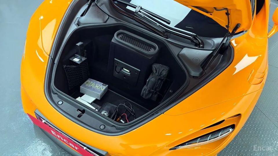 Mclaren 750S