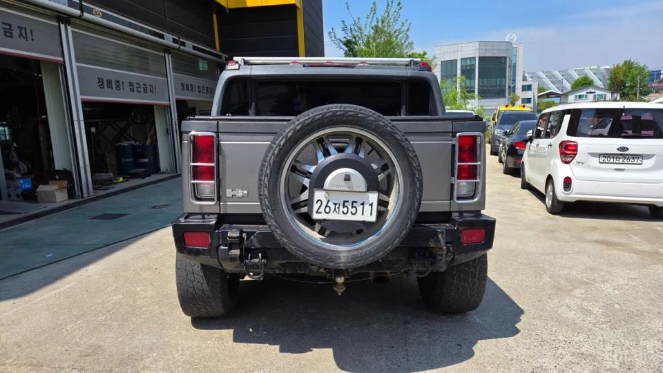 Hummer H2