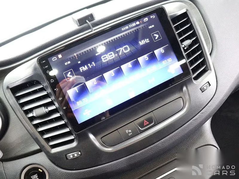 Chrysler 200