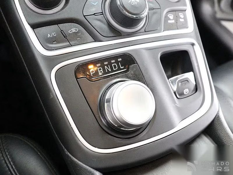 Chrysler 200