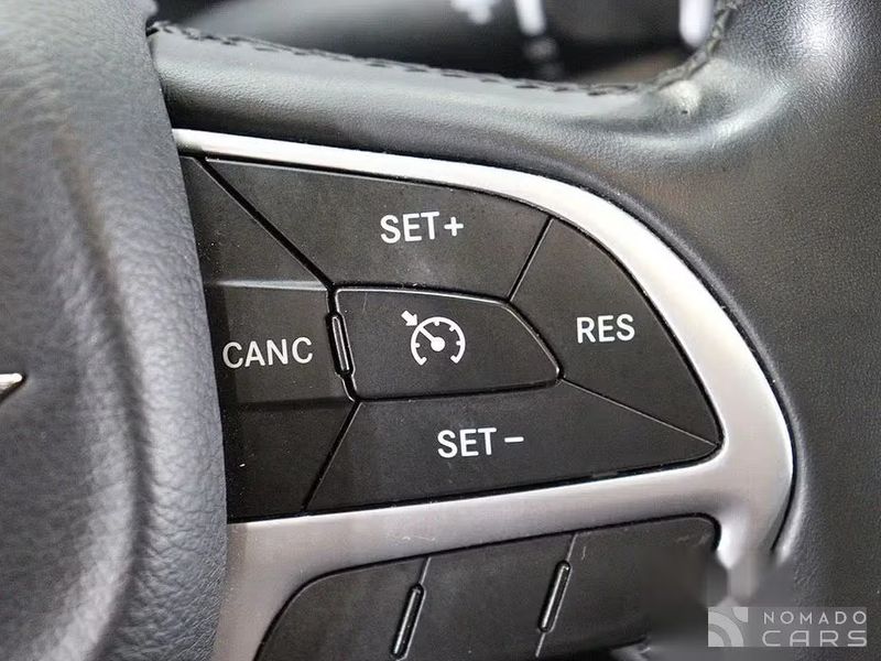 Chrysler 200