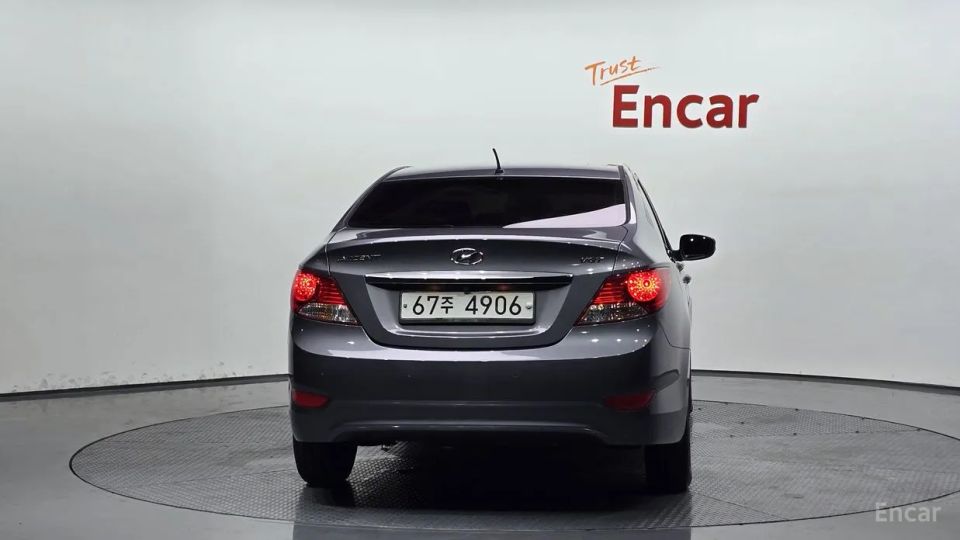 Hyundai Accent