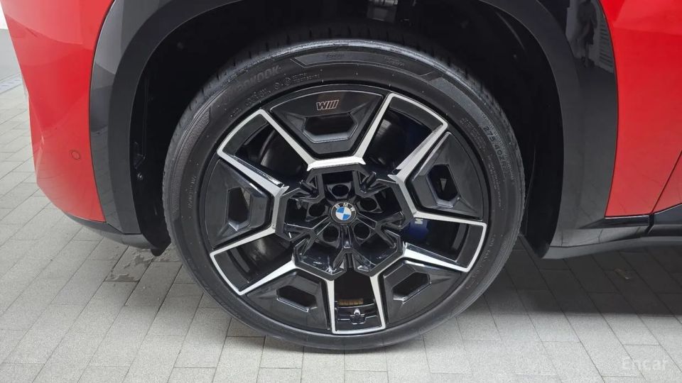 BMW XM