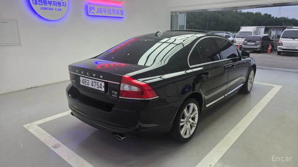Volvo S80