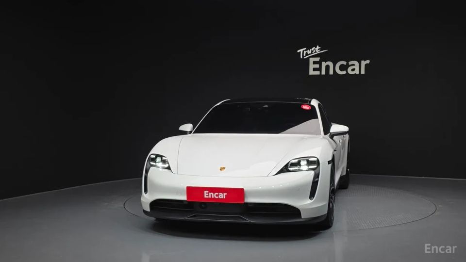 Porsche Taycan