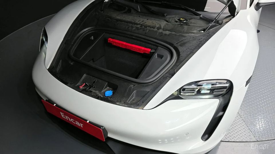 Porsche Taycan