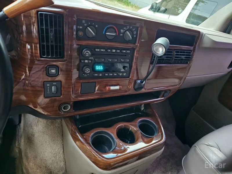 Chevrolet Chevy Van