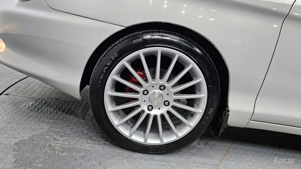 Hyundai Tiburon
