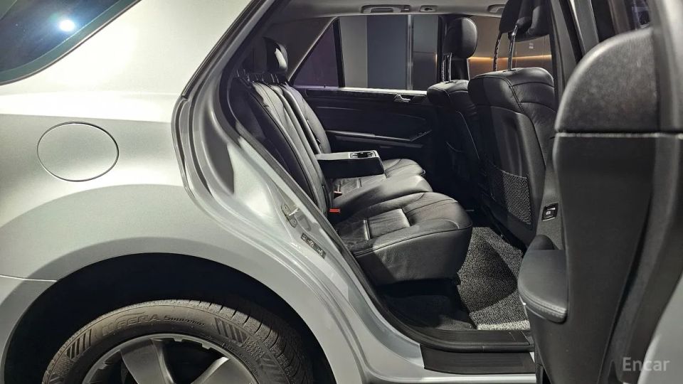 Mercedes-Benz M-class