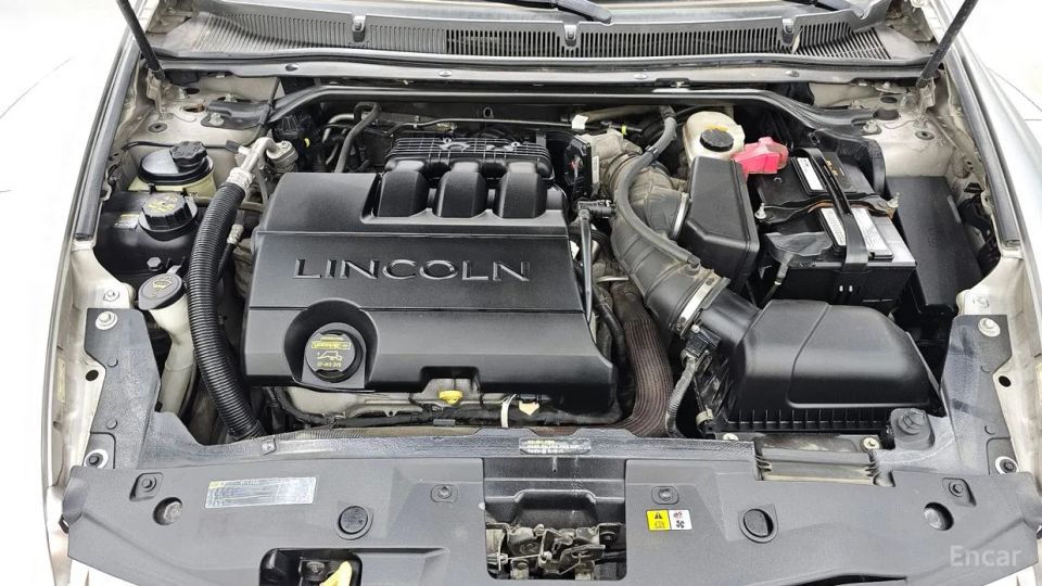 Lincoln MKS
