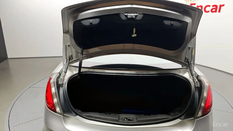 Lincoln MKS